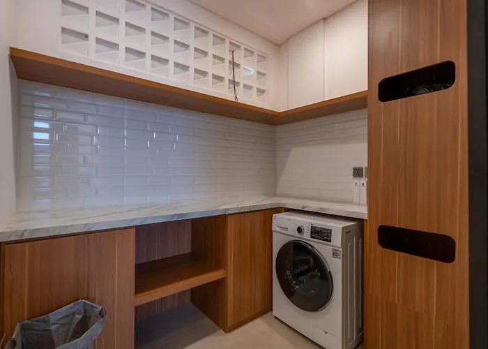 1br Stylish Loft Near Airport アパート Pesanggaran